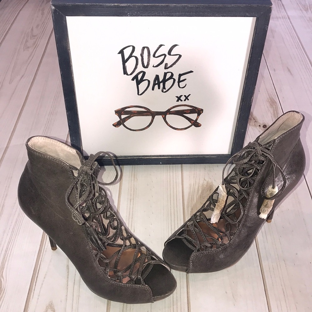 🔥HOST PICK🔥 Steven by Steve Madden Dabney Bootie